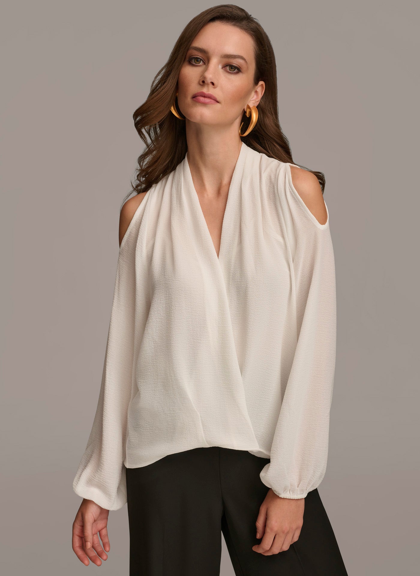 (image for) EFFICIENT COLD SHOULDER BLOUSE 